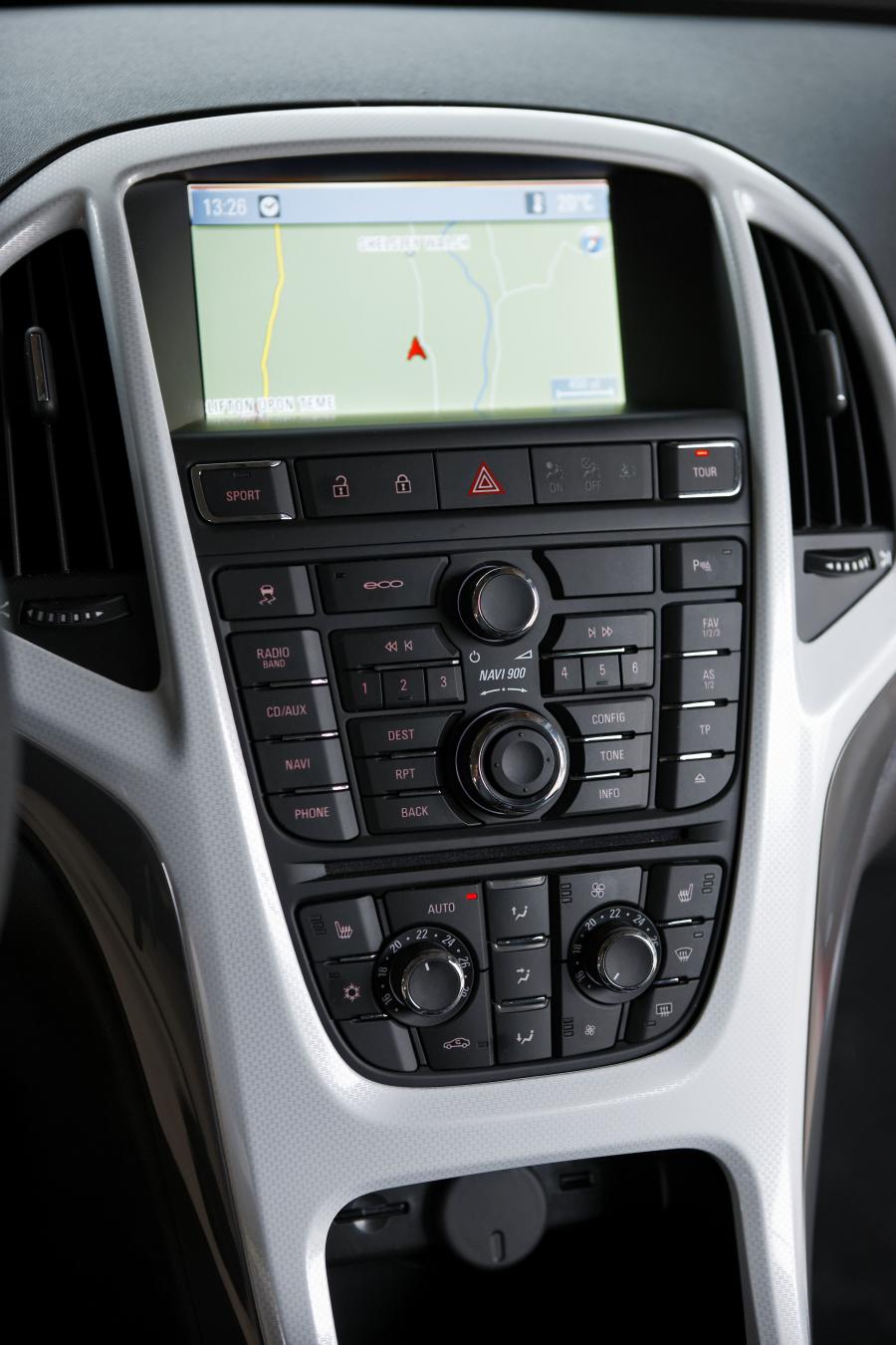  Vauxhall Astra GTC 2012 года  (фото 8 из 62)